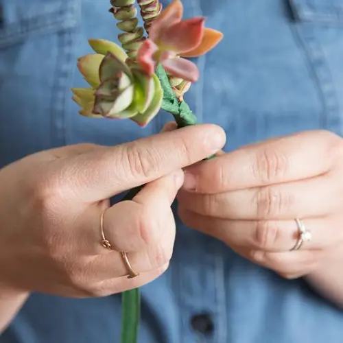 Beautiful DIY Succulent Boutonniere Ideas