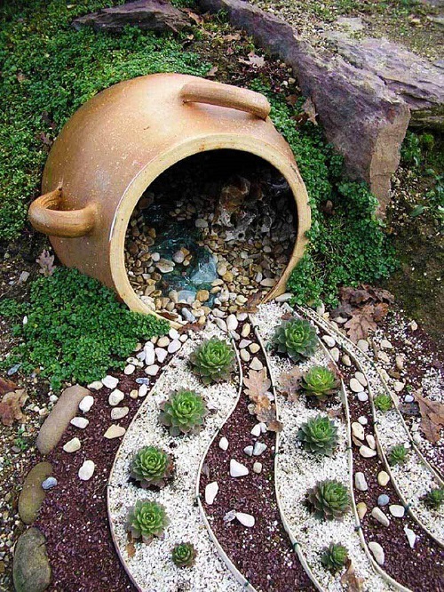Succulent Spilled Pot Ideas 4