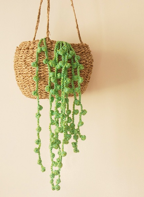 DIY Crochet String of Pearls 3