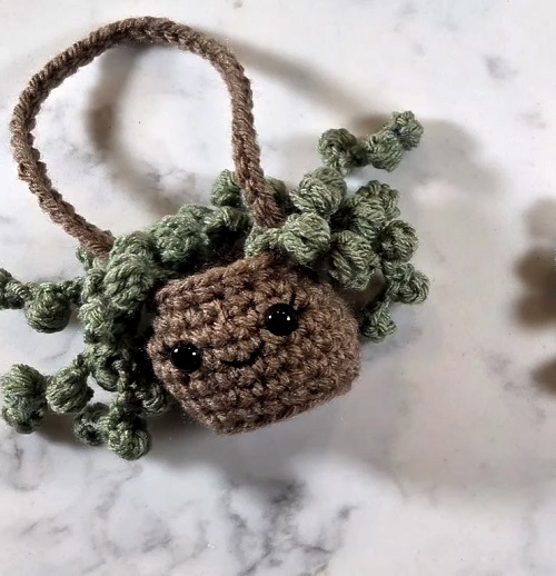 DIY Crochet String of Pearls 4