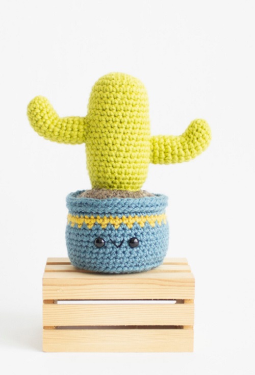 Crochet small cactus pattern 4