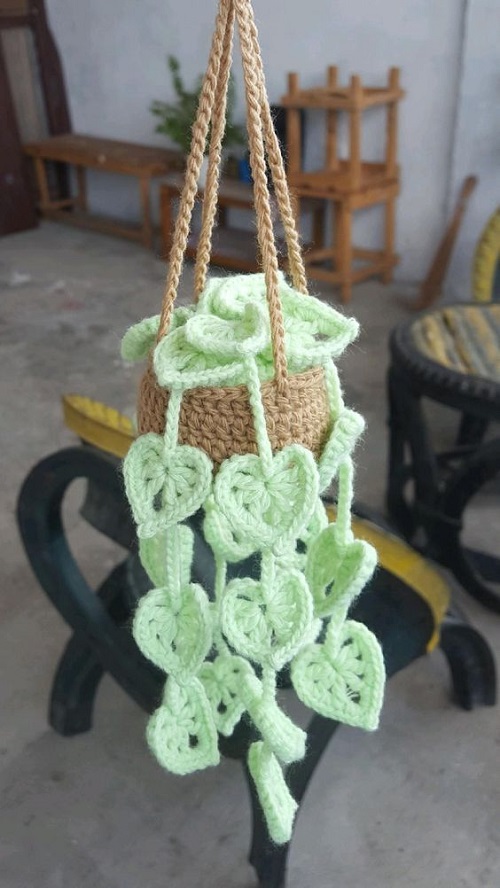 Crochet Monstera Plant free pattern