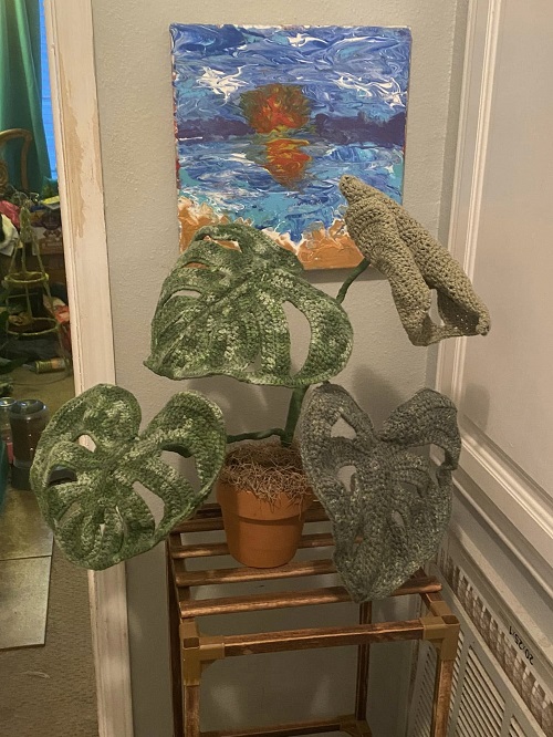 easy to make Crochet Monstera Plant 3