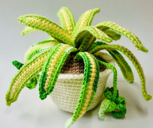 Crochet Spider Plant free pattern 4
