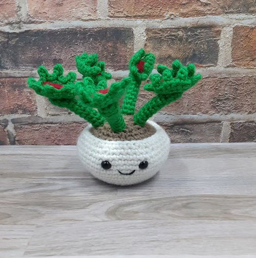 easy to make Crochet Venus Fly Trap 3