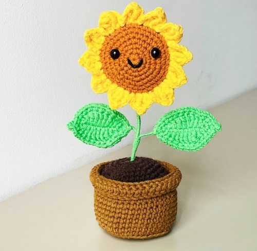 Crochet Sunflower Plant free pattern 2