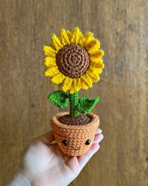 Crochet Sunflower Plant 2