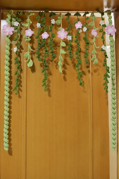 crochet floral wall hanging